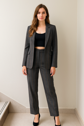 Checked Business Suit1